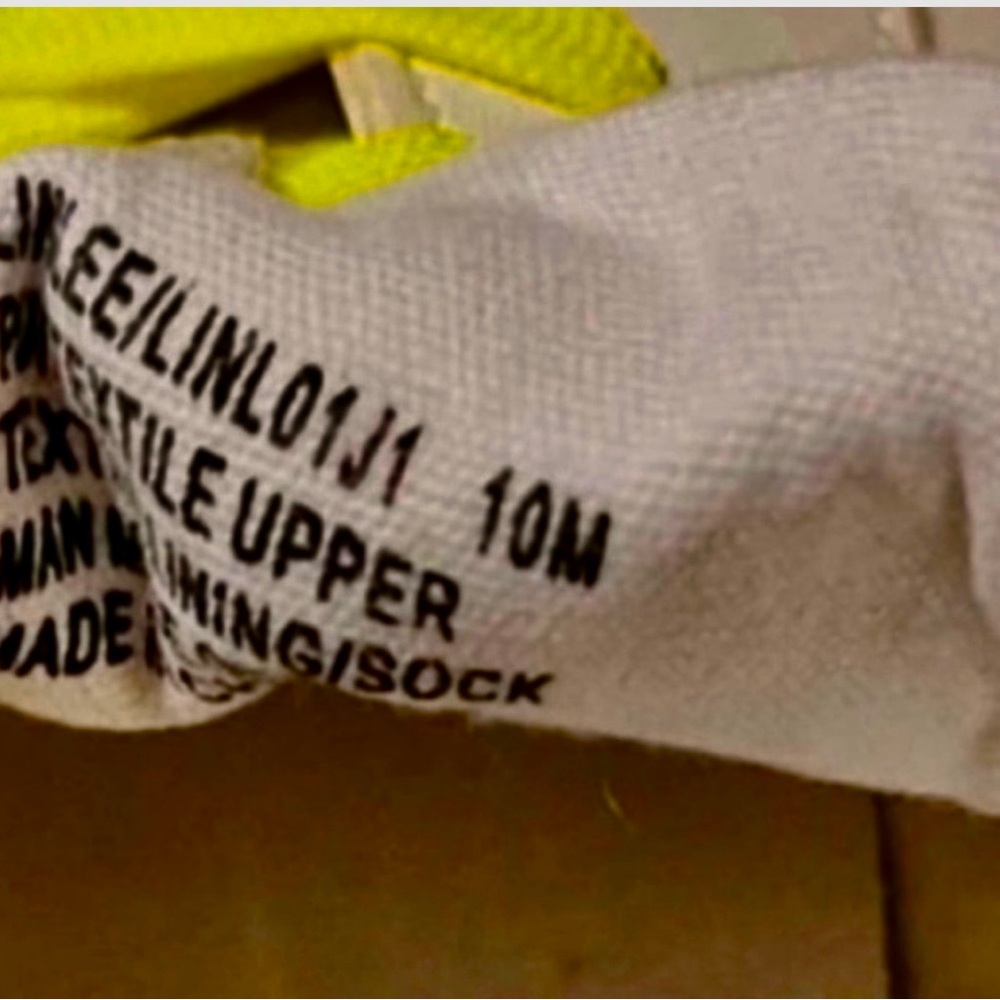 (BRAND NEW) Madden Girl Linlee Sneakers - Woman’s Size 10 w/Neon Shoestrings) - Picture 6 of 10